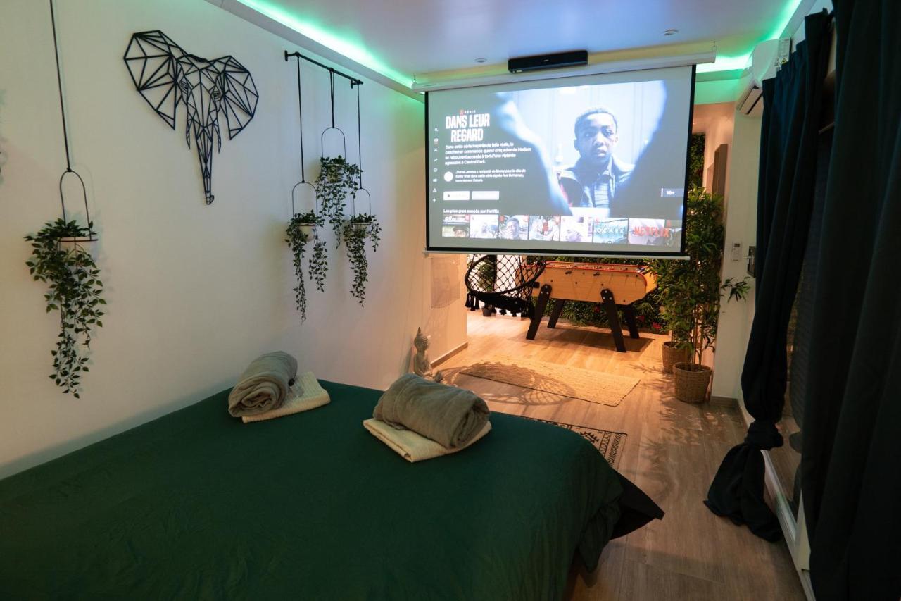 Capsule Thailande I Sauna I Balneo I Console I Jeux En Bois I Cinema I Cour Interieure Trith-Saint-Leger Exteriér fotografie