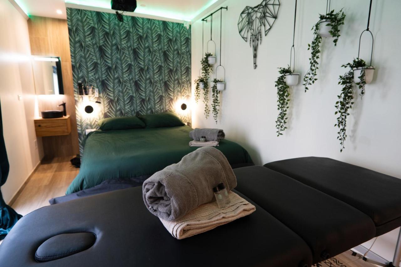 Capsule Thailande I Sauna I Balneo I Console I Jeux En Bois I Cinema I Cour Interieure Trith-Saint-Leger Exteriér fotografie
