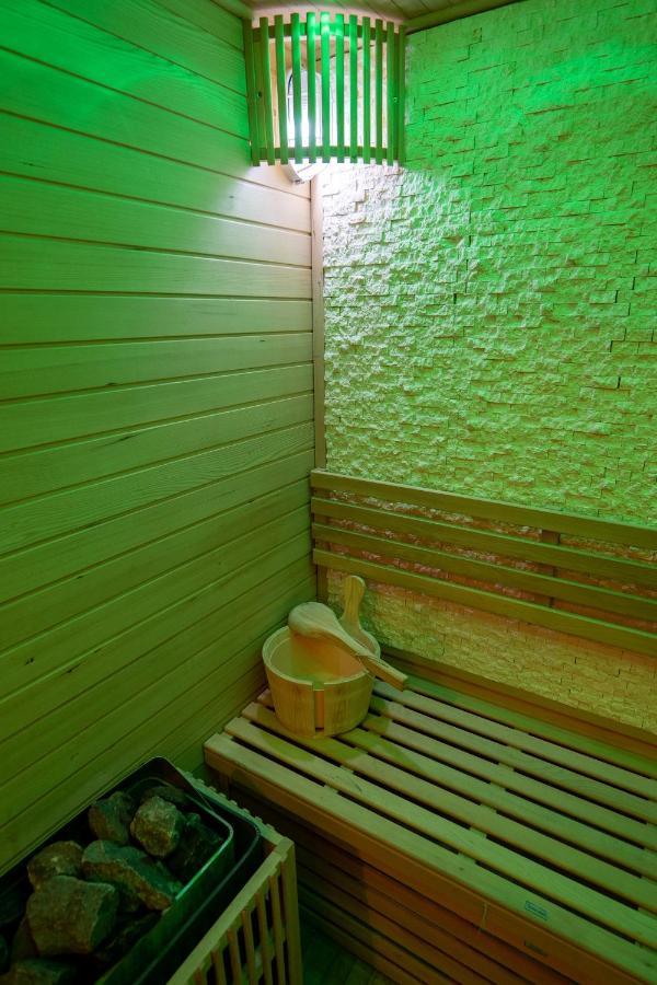 Capsule Thailande I Sauna I Balneo I Console I Jeux En Bois I Cinema I Cour Interieure Trith-Saint-Leger Exteriér fotografie